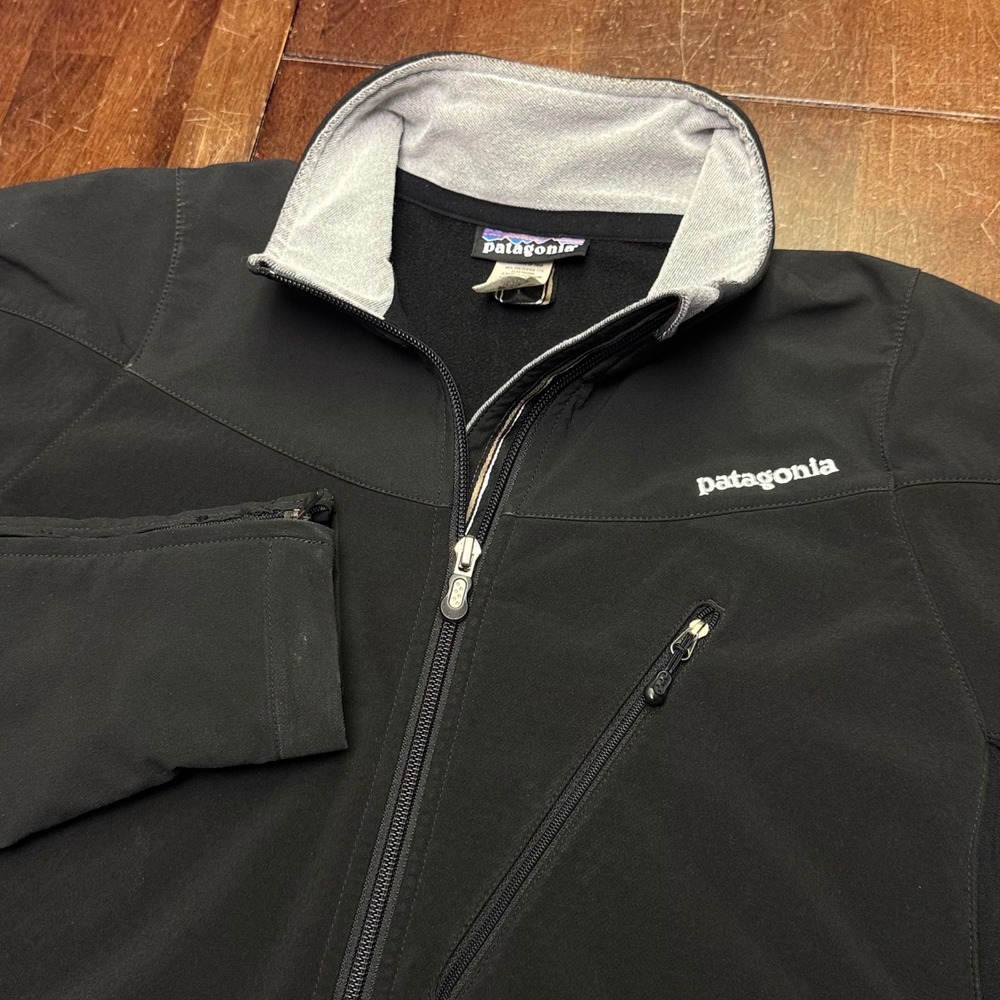 Patagonia Softshell Jacket Mens M Black Adze Windproof Full Zip Fleece Lined